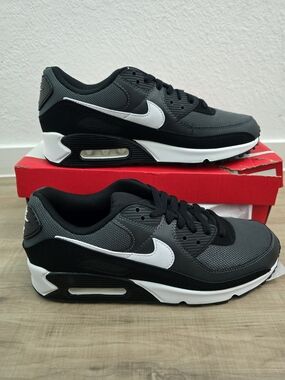 Nike Air Max 90 Sneakers in Black & White